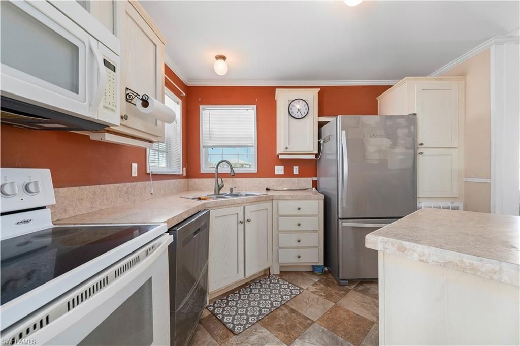 3908 Coconut Dr, Saint James City, FL 33956 Photo