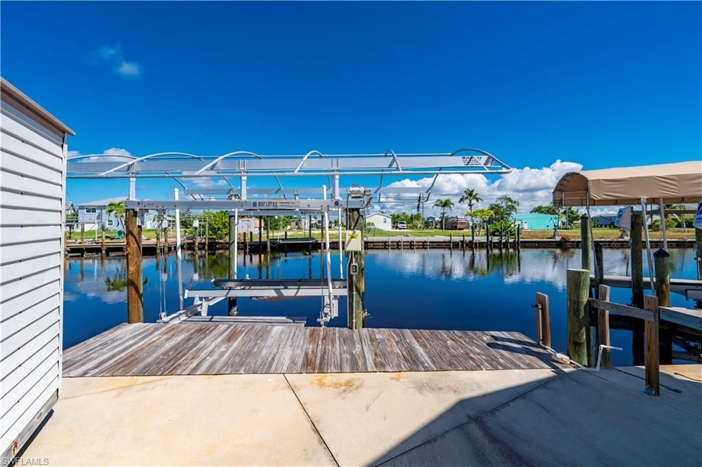 3908 Coconut Dr, Saint James City, FL 33956 Photo