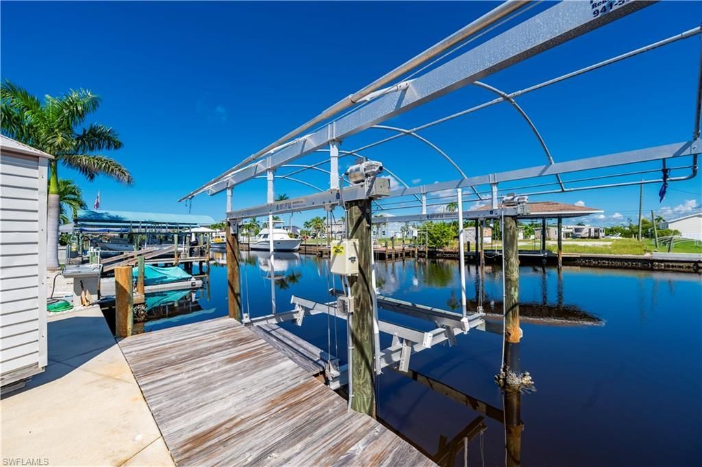 3908 Coconut Dr, Saint James City, FL 33956 Photo
