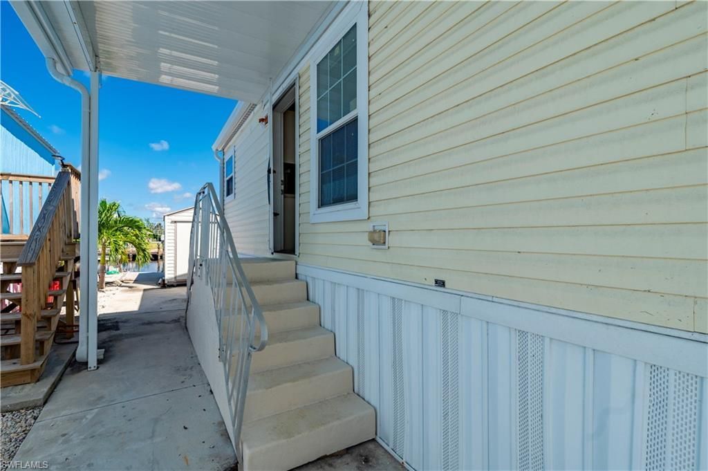 3908 Coconut Dr, Saint James City, FL 33956 Photo