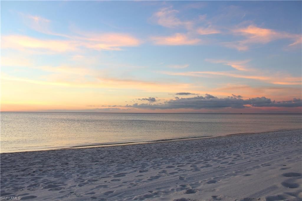 366 Pine Ave, Naples, FL 34108 Photo