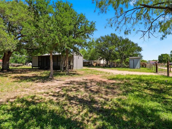 324 Poncho ST , Kingsland, TX 78639