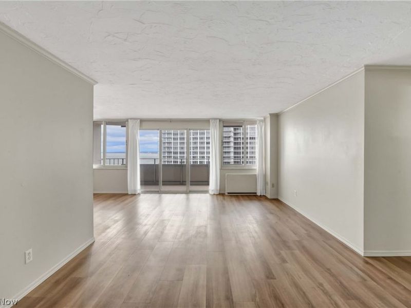 12900 Lake Avenue , Unit 1707, Lakewood, OH 44107 Photo 2