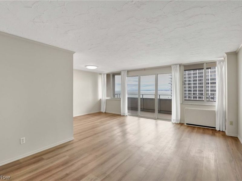 12900 Lake Avenue , Unit 1707, Lakewood, OH 44107 Photo 3