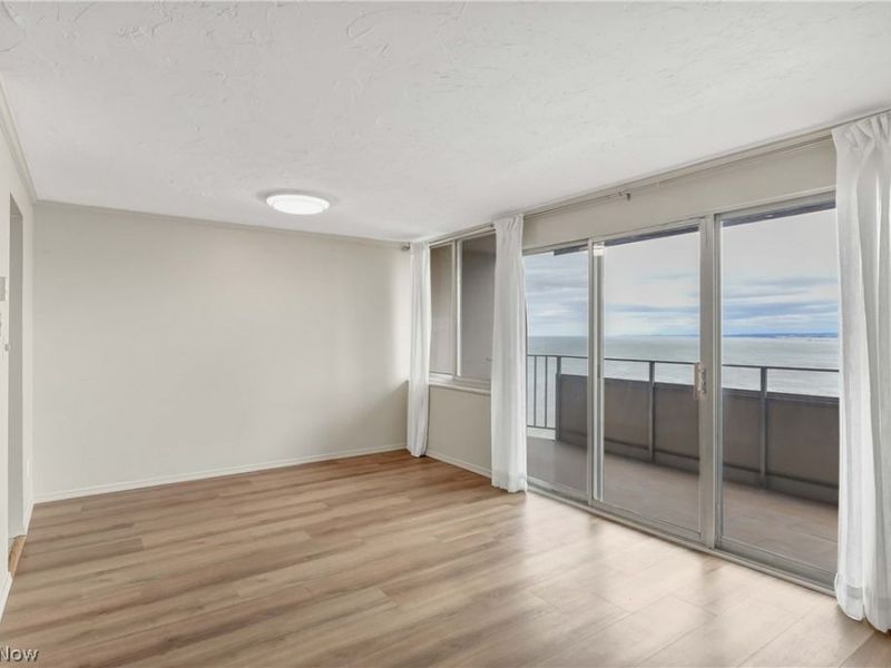 12900 Lake Avenue , Unit 1707, Lakewood, OH 44107 Photo 5