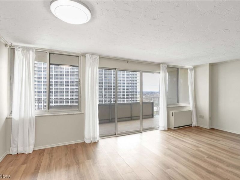 12900 Lake Avenue , Unit 1707, Lakewood, OH 44107 Photo 7