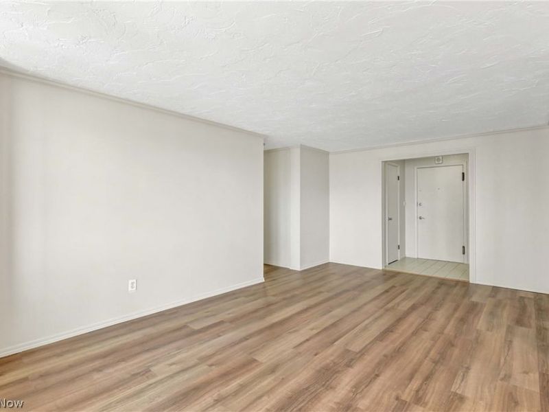 12900 Lake Avenue , Unit 1707, Lakewood, OH 44107 Photo 8