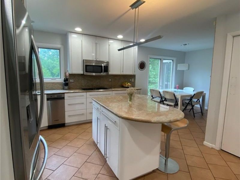 2021 Lyndway Road , Cleveland, OH 44121 Photo 20