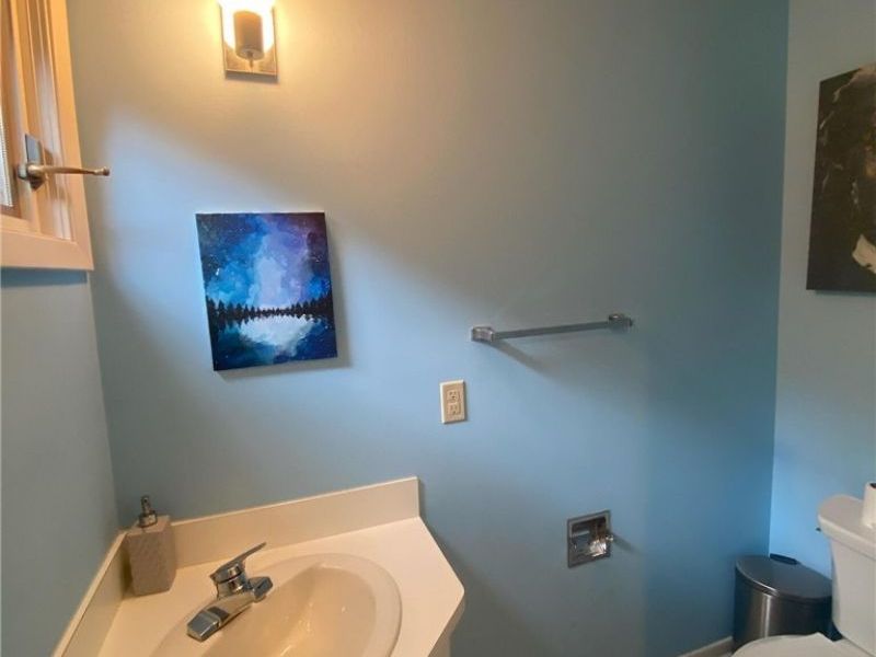 2021 Lyndway Road , Cleveland, OH 44121 Photo 35