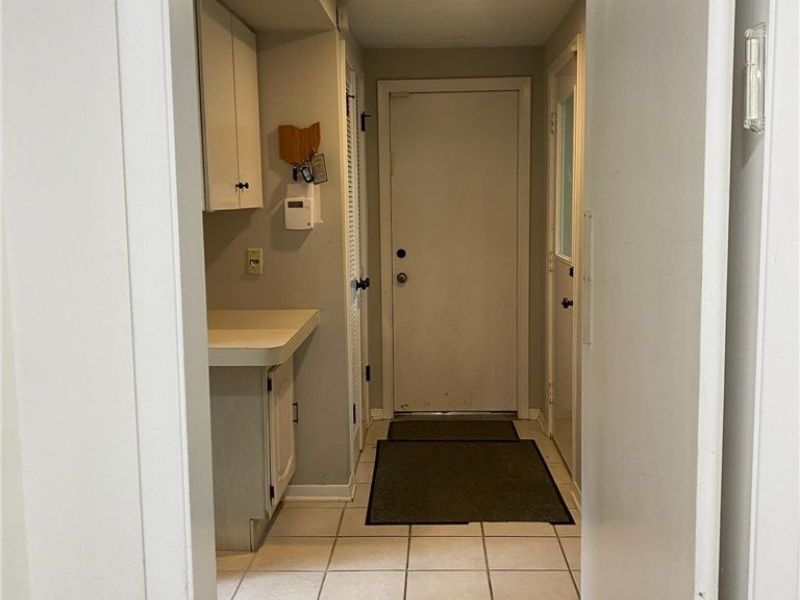 2021 Lyndway Road , Cleveland, OH 44121 Photo 36