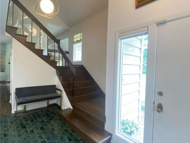 2021 Lyndway Road , Cleveland, OH 44121 Photo 7