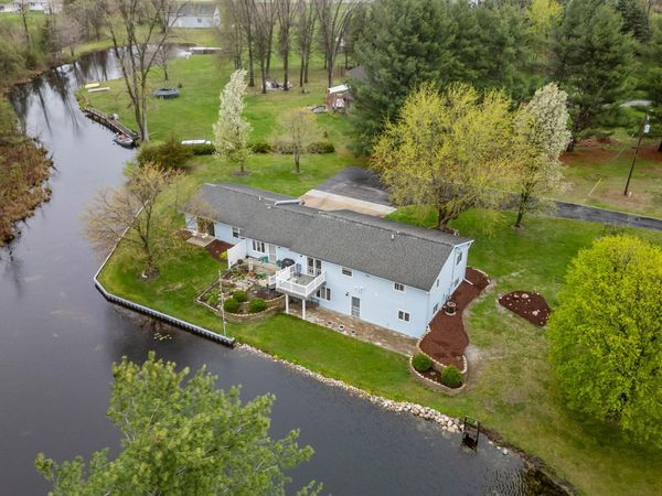 3412 Briar, Osseo, MI 49266