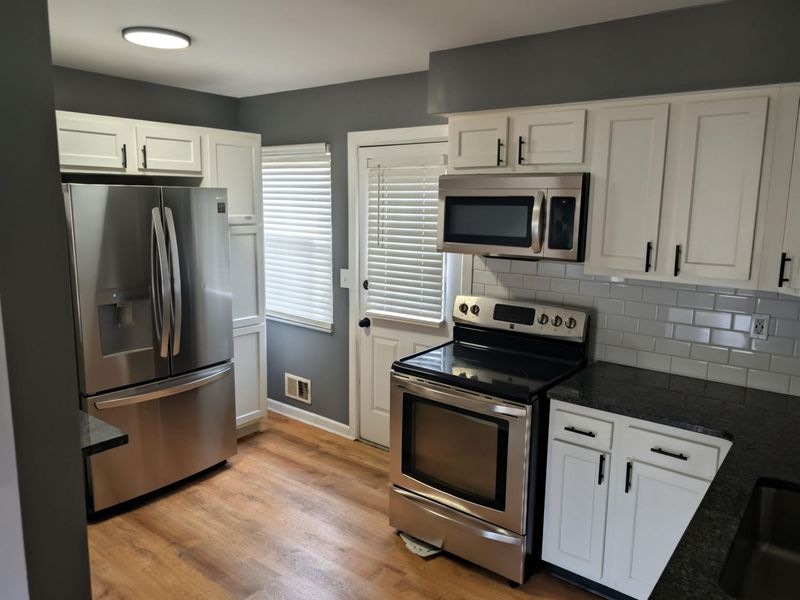 5726 Beechcroft Road, Unit C, Columbus, OH 43229 Photo 3