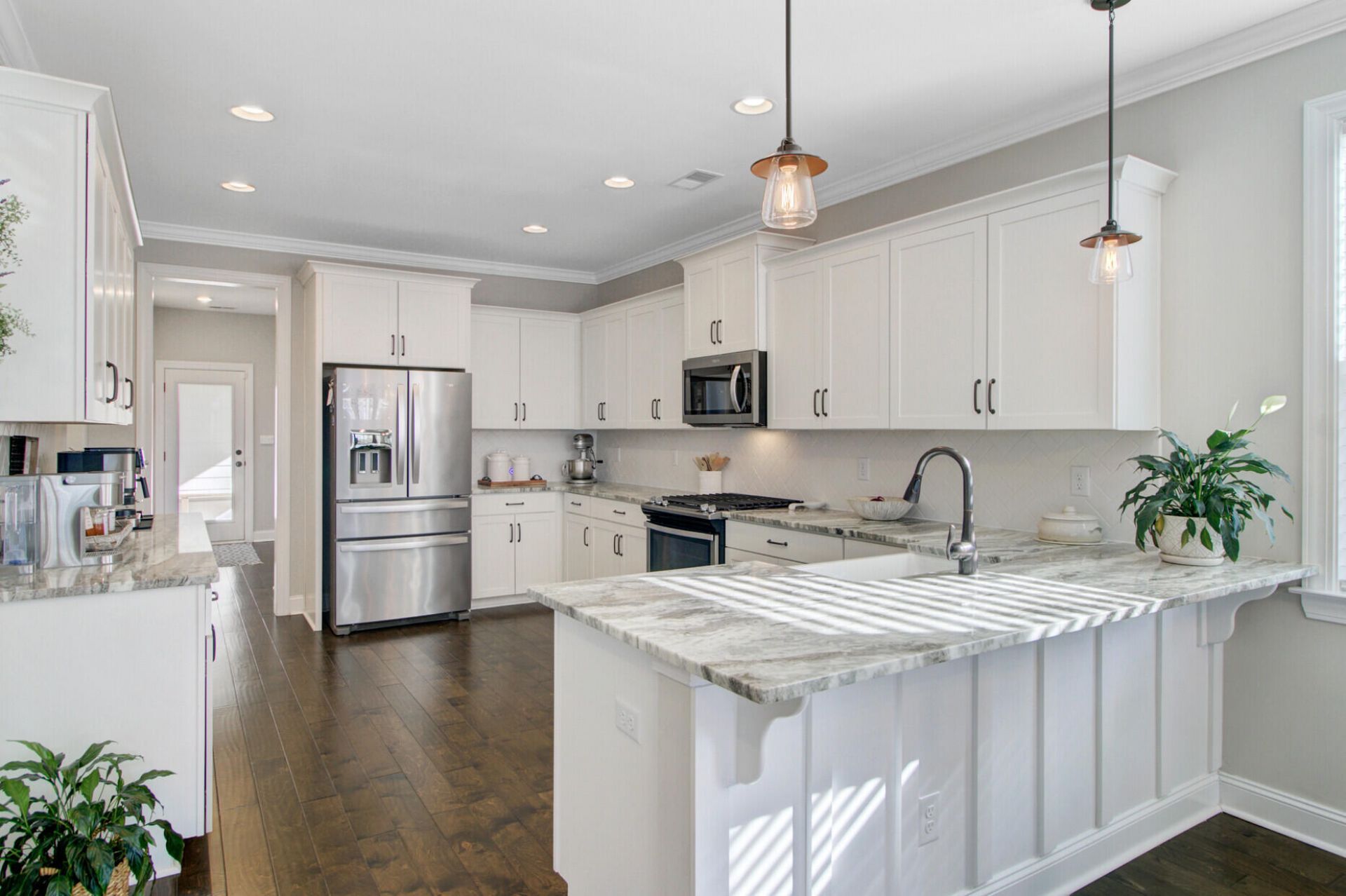 1056 Oak Bluff Avenue Photo 11