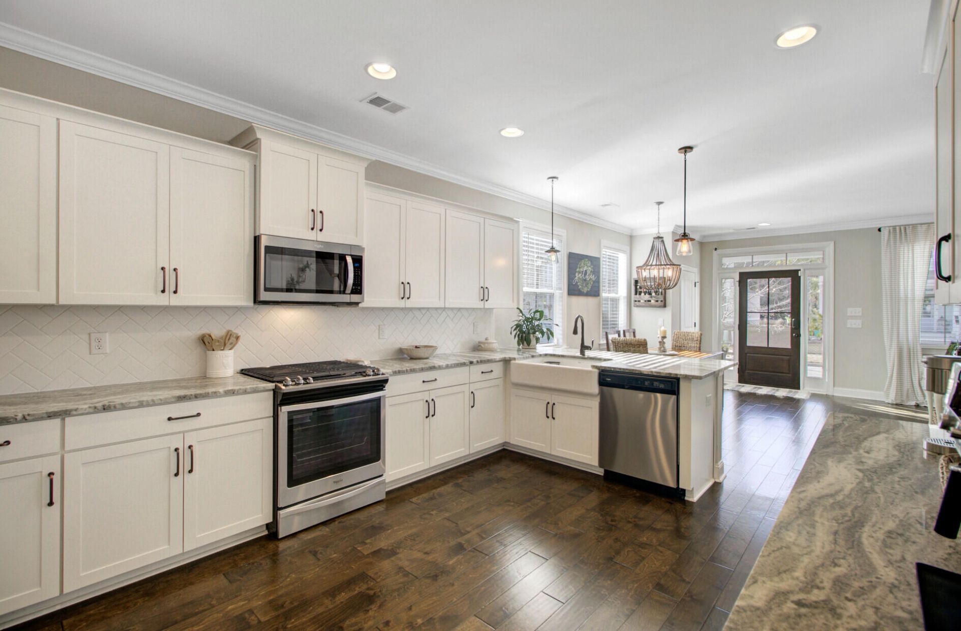 1056 Oak Bluff Avenue Photo 13