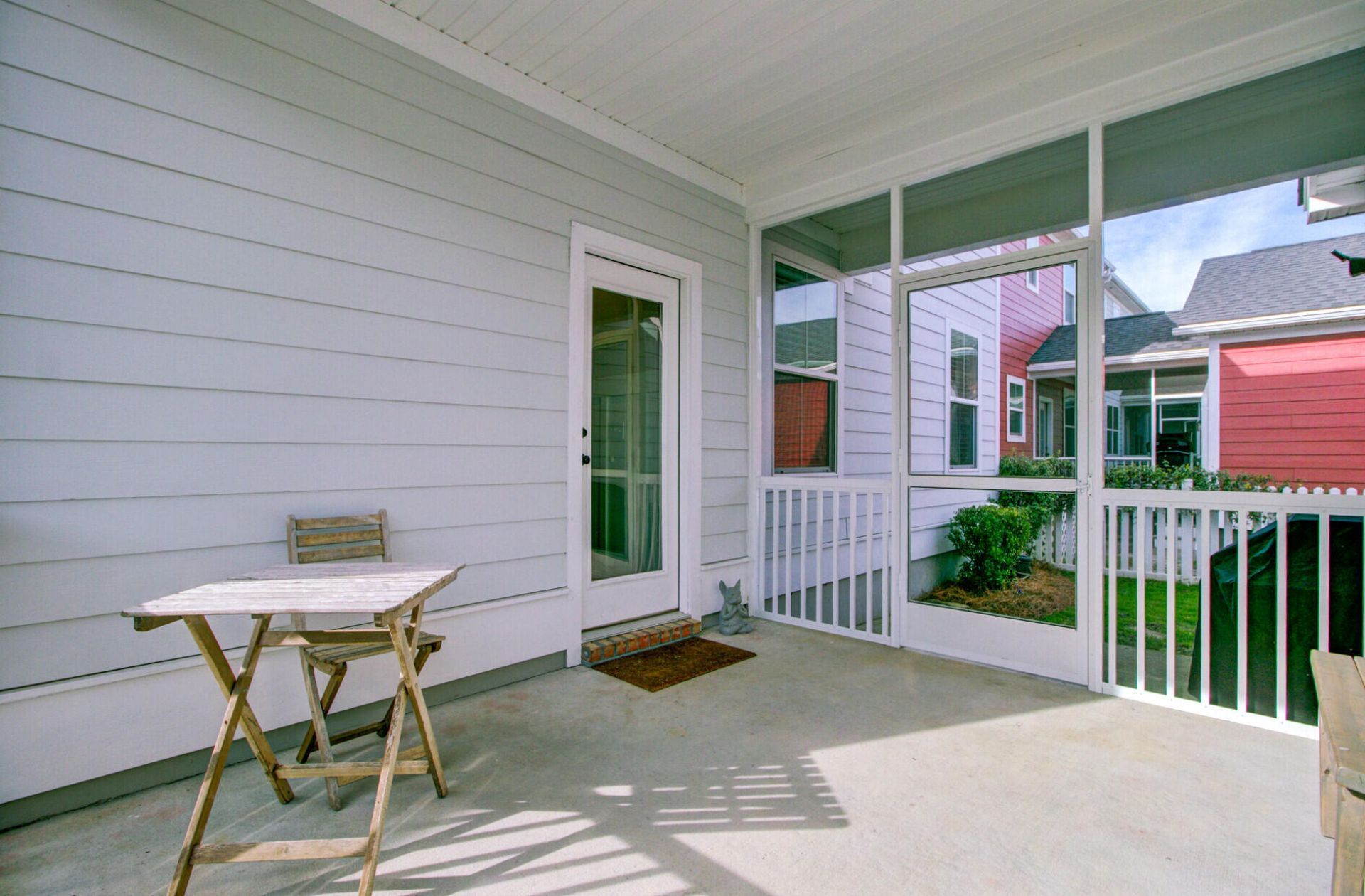 1056 Oak Bluff Avenue Photo 32