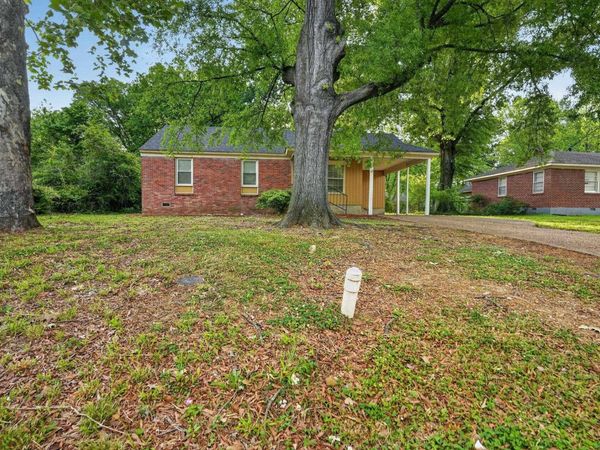 4960 LOCH LOMOND DR, Memphis, TN 38116