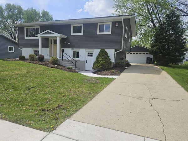 1570 Jefferson Road , Hoffman Estates, IL 60169