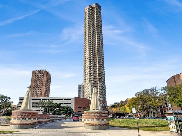 3660 N Lake Shore Drive, Unit 4103, Chicago, IL 60613