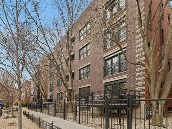 714 W Melrose Street , Unit 4E, Chicago, IL 60657