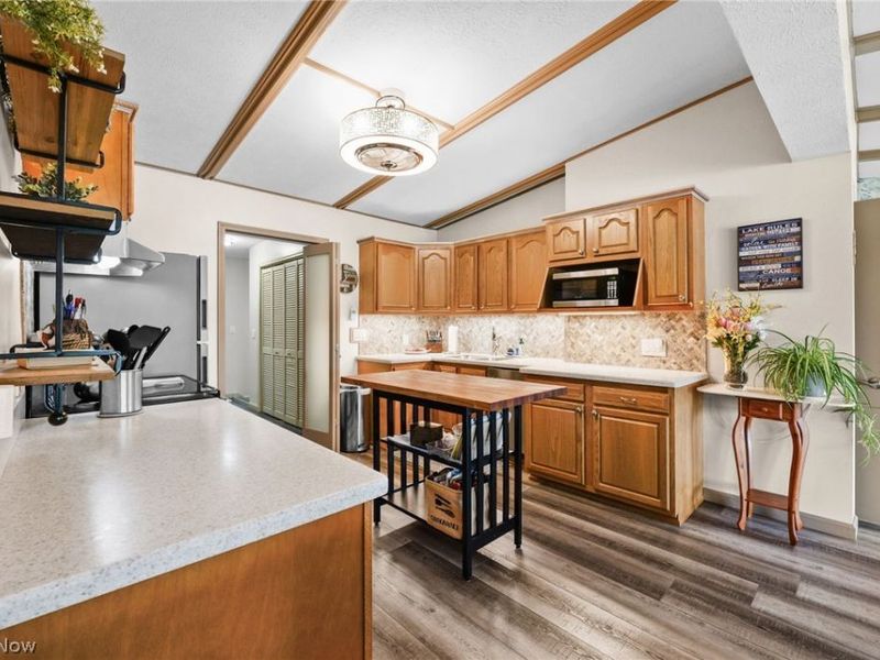 703 Holiday Drive , Willard, OH 44890 Photo 10