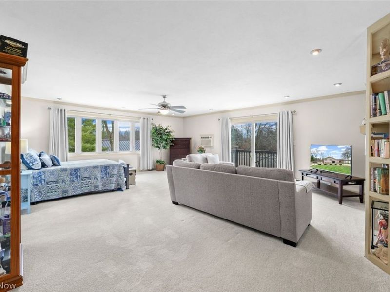 703 Holiday Drive , Willard, OH 44890 Photo 13