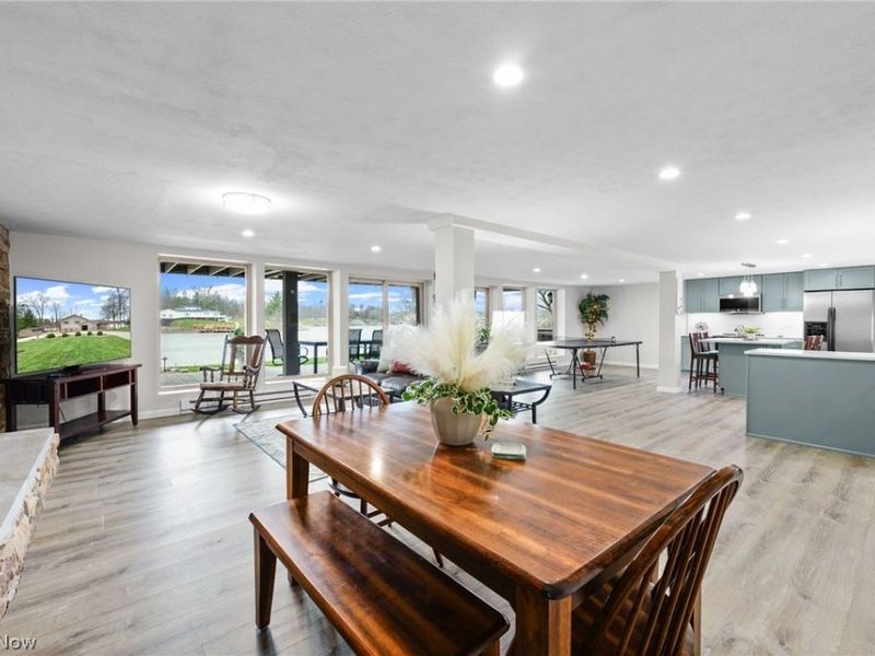 703 Holiday Drive , Willard, OH 44890 Photo 15