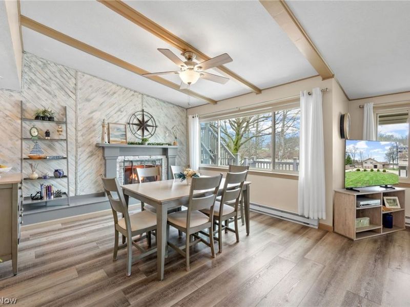 703 Holiday Drive , Willard, OH 44890 Photo 4