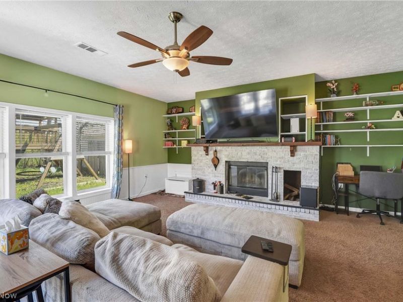 5627 Burns Road, North Olmsted, OH 44070 Photo 2