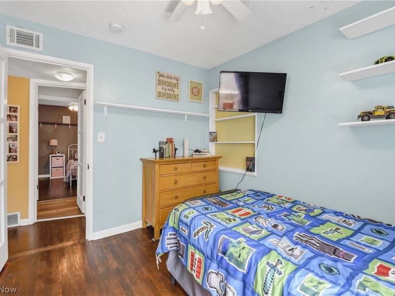 5627 Burns Road, North Olmsted, OH 44070 Photo 24