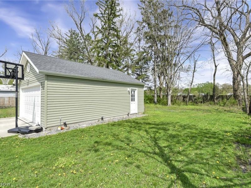 5627 Burns Road, North Olmsted, OH 44070 Photo 34