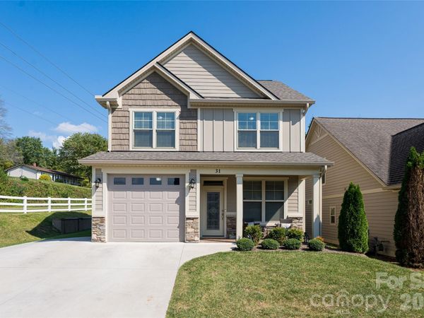 31 Burlington Lane, Fletcher, NC 28732
