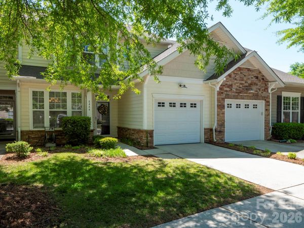 8444 Brookings Drive , Charlotte, NC 28269