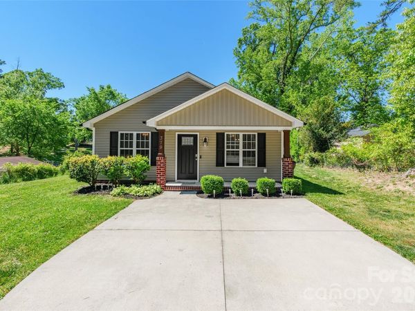379 Maiden Lane SW, Concord, NC 28025