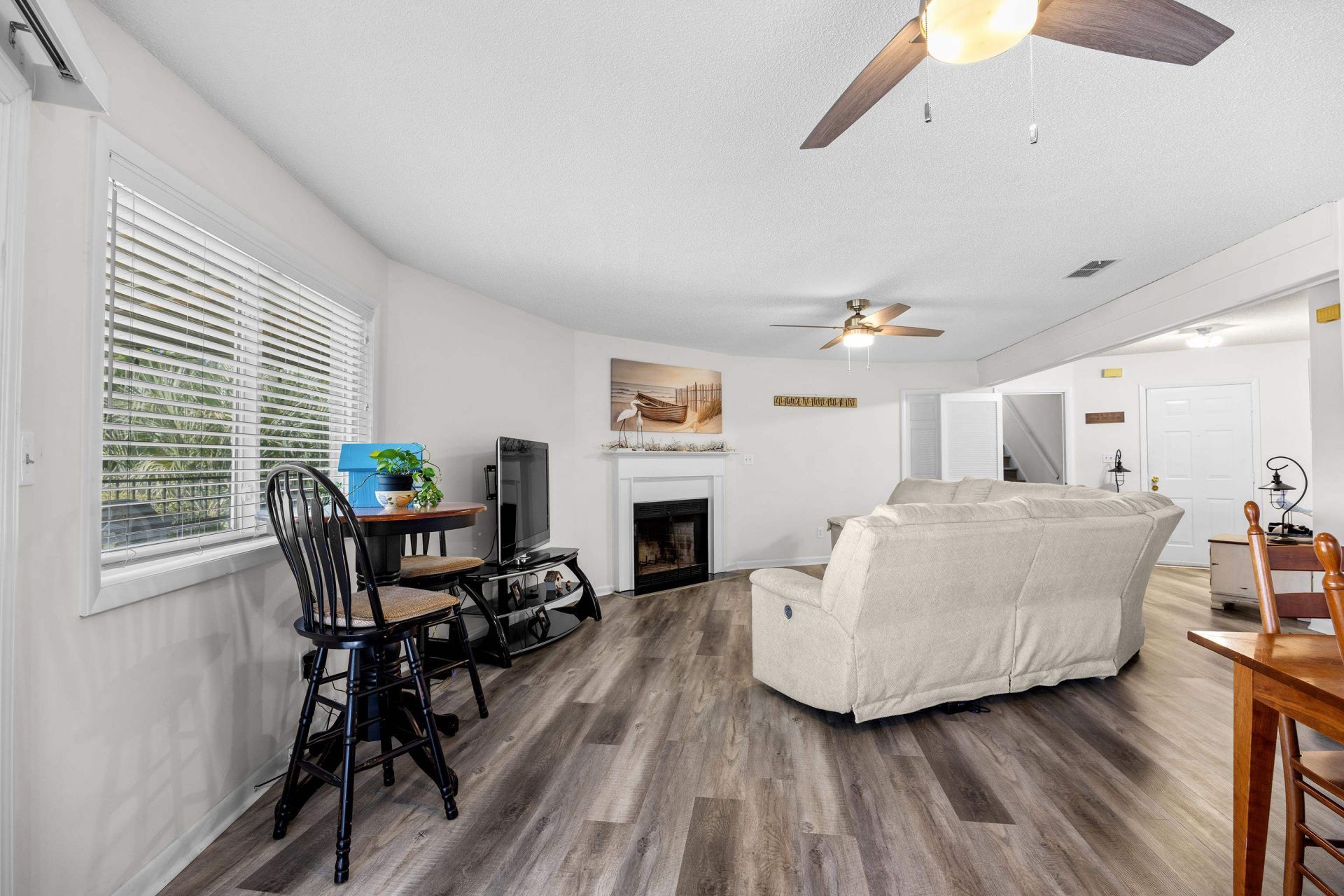 622 Tall Oaks Ln. Photo 23