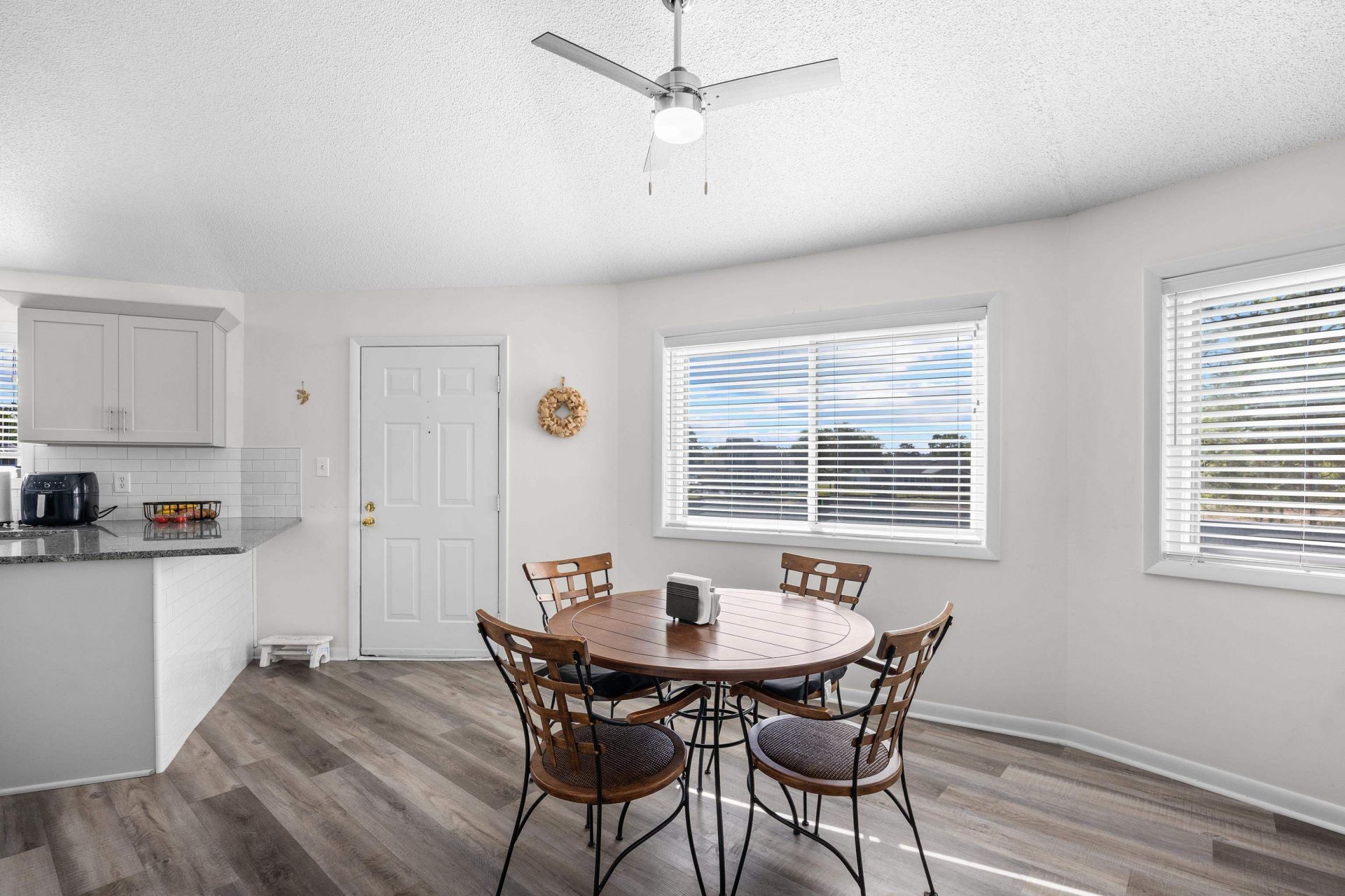 622 Tall Oaks Ln. Photo 6