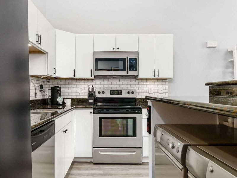 1276 N High Street , Unit 206, Columbus, OH 43201 Photo 8