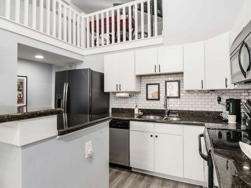 1276 N High Street , Unit 206, Columbus, OH 43201 Photo 9