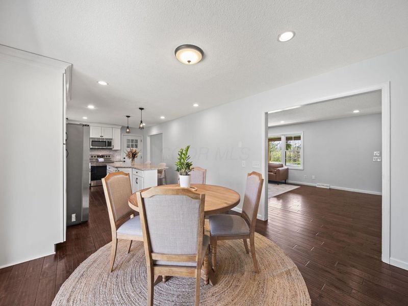 545 N County Line Road , Sunbury, OH 43074 Photo 11