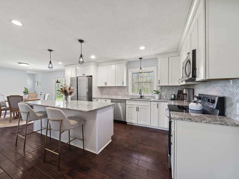 545 N County Line Road, Sunbury, OH 43074 Photo 3