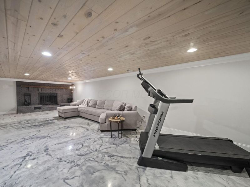 545 N County Line Road , Sunbury, OH 43074 Photo 30