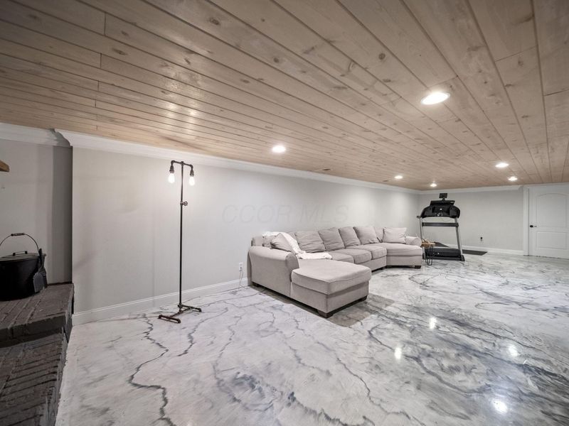 545 N County Line Road , Sunbury, OH 43074 Photo 32