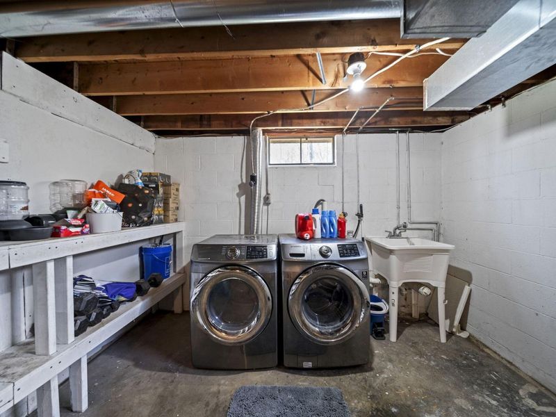 545 N County Line Road , Sunbury, OH 43074 Photo 35