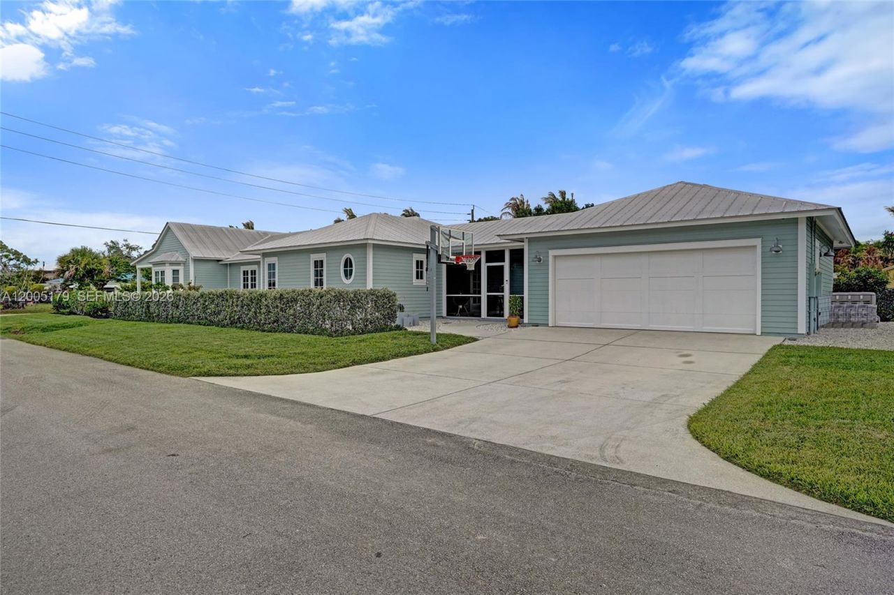 4648 SE Binnacle Way, Stuart, FL 34997 Photo