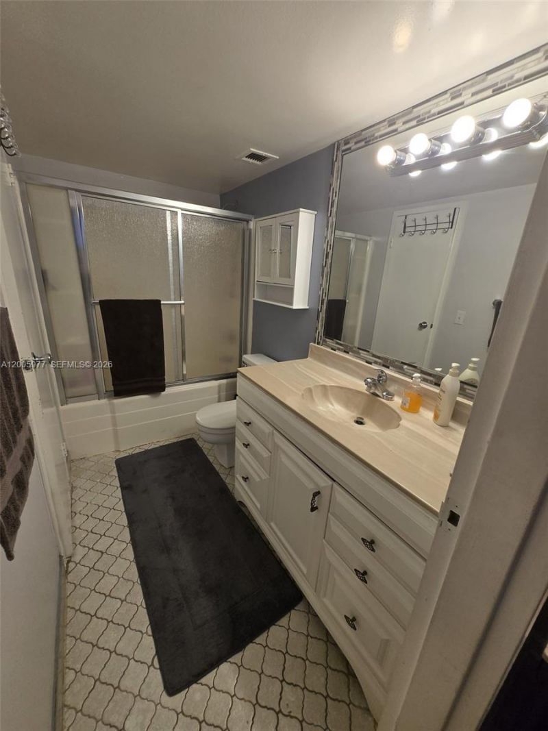 13499 Biscayne Blvd, Unit 809, North Miami, FL 33181 Photo