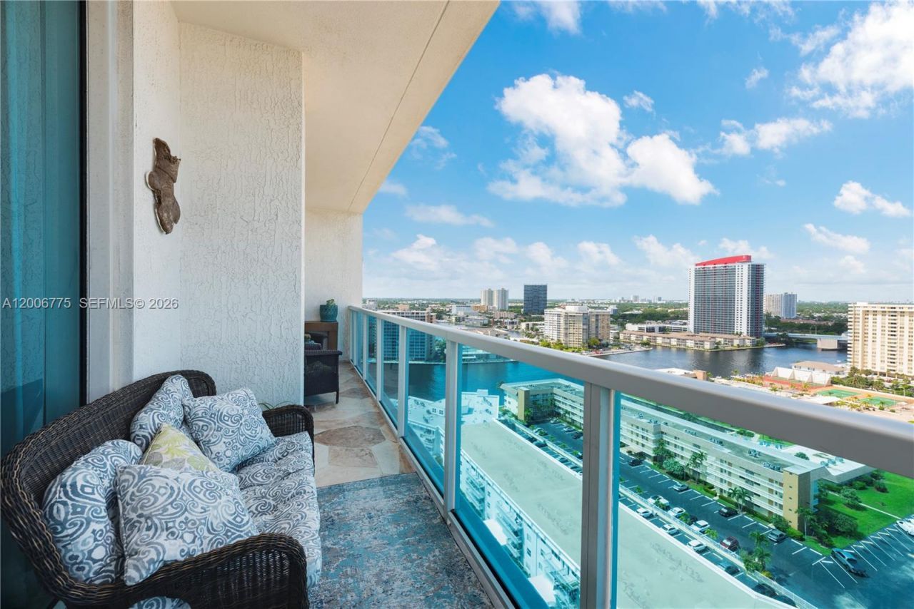 1945 S Ocean Dr, Unit 1812, Hallandale Beach, FL 33009 Photo