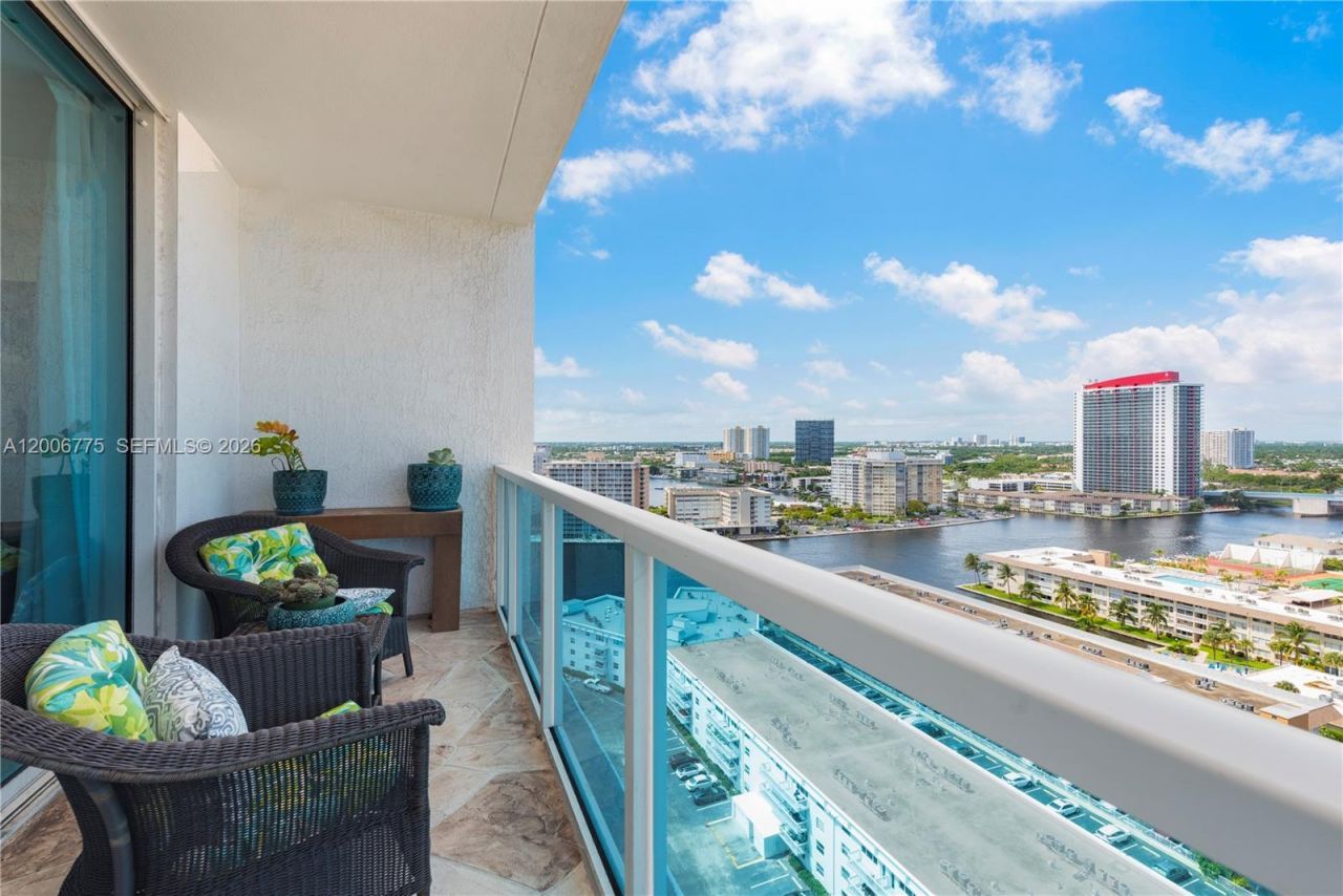 1945 S Ocean Dr, Unit 1812, Hallandale Beach, FL 33009 Photo