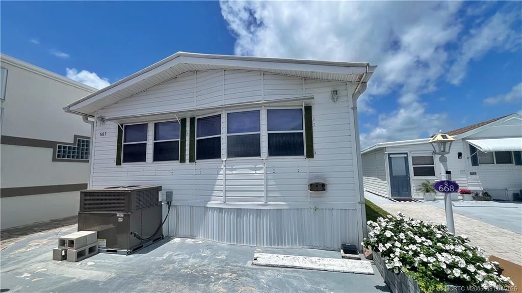 10701 S Ocean Drive, Unit 667, Jensen Beach, FL 34957 Photo