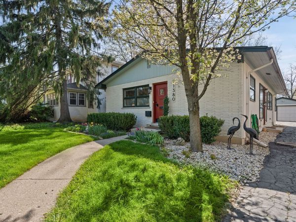 1380 Glencoe Avenue , Highland Park, IL 60035
