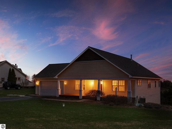 8371 Boca Vista Trail E, Traverse City, MI 49684